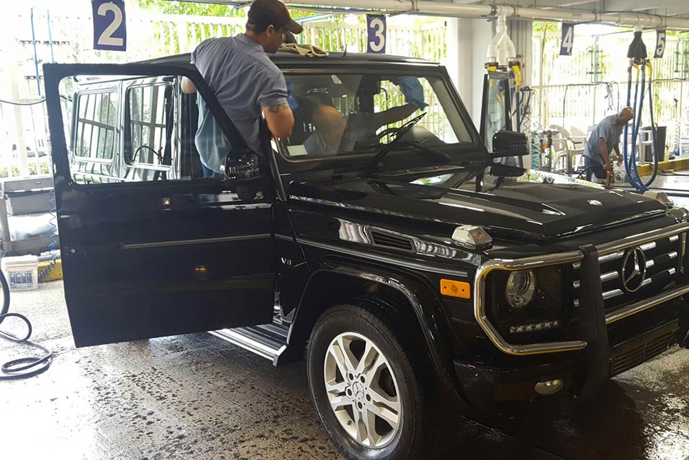 Aventura's Finest Hand Car Wash at New Garage in Aventura, FL (3)