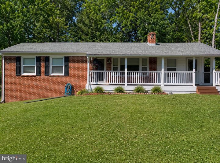 Cheryl Yates, Salesperson/REALTOR® at ERA Liberty Realty in Charles Town, WV