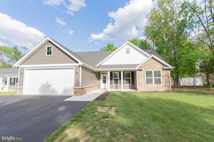 Cheryl Yates, Salesperson/REALTOR® at ERA Liberty Realty in Charles Town, WV (6)