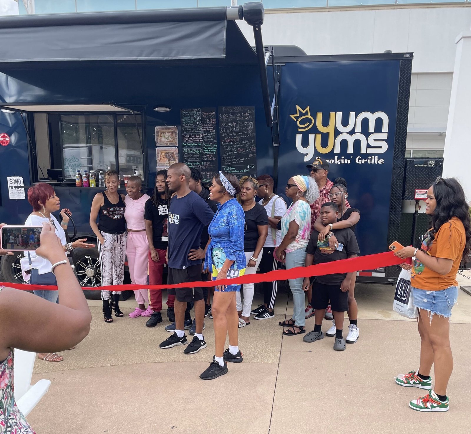 Yumyums Smokin Grille - Food Truck in District Heights, MD (2)