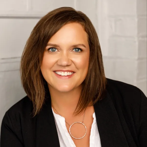 Julie Fromm - Compass Real Estate in Wauwatosa, WI (2)