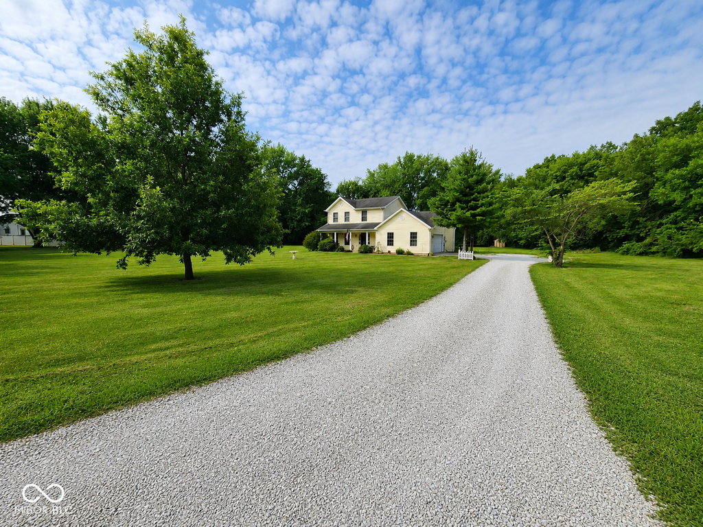Stacey Swartz Realtor in Martinsville, IN (6)