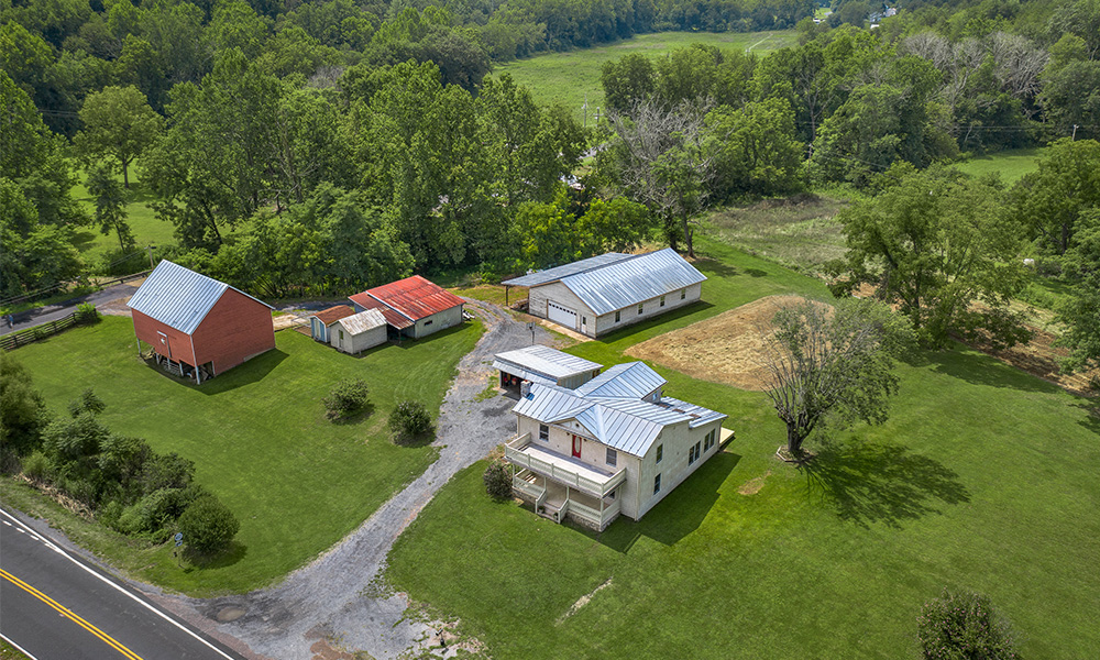 Amanda Downs, Licensed Virginia Realtor in Maurertown, VA (5)