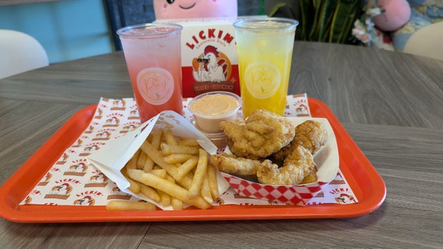 Lickin' Fried Chicken in Hesperia, CA (4)