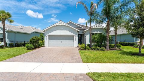 Kelly Baldwin, Realtor in Longboat Key, FL (5)