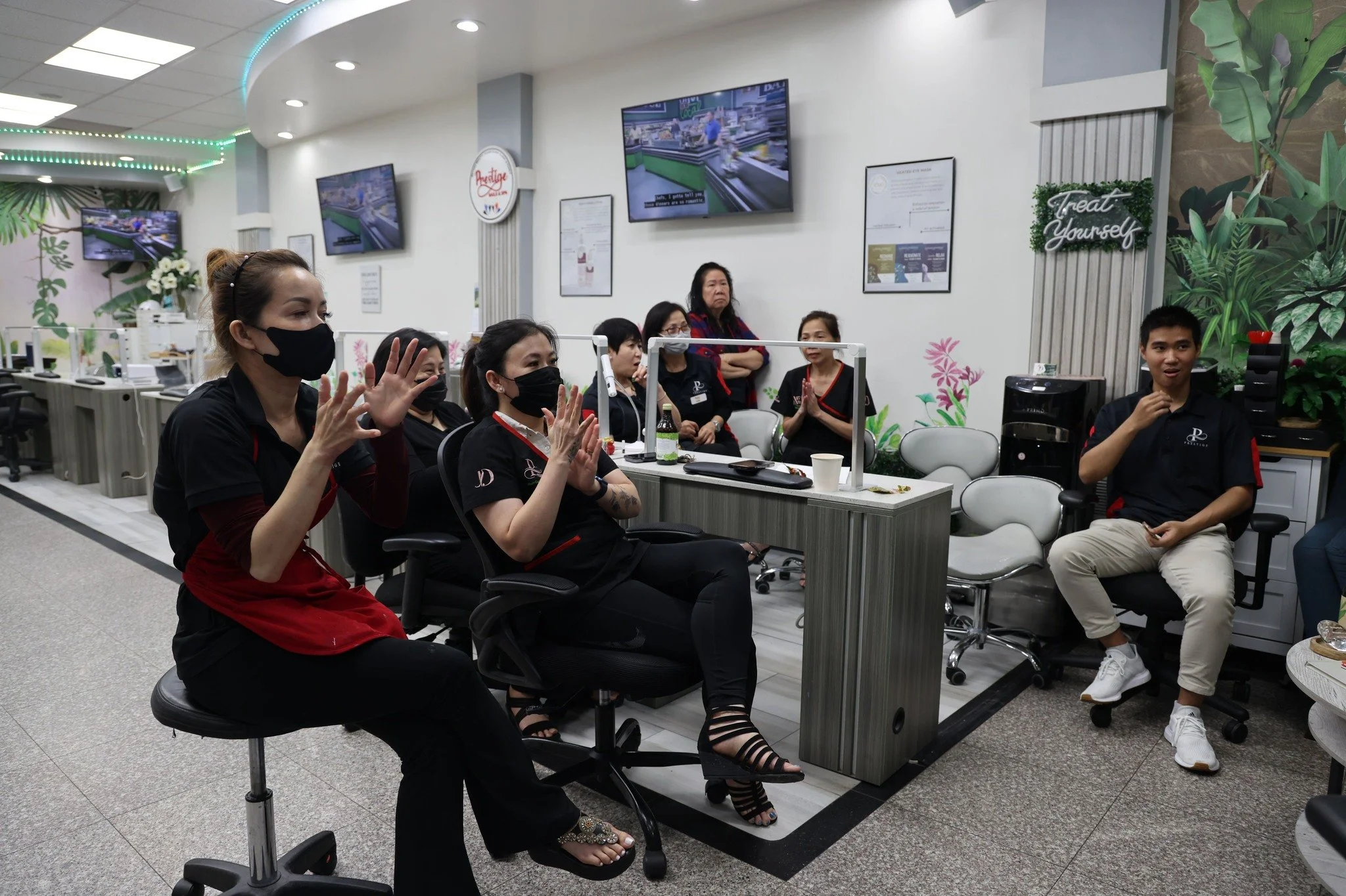 Prestige Nails - Non Toxic Salon in Escondido, CA (2)