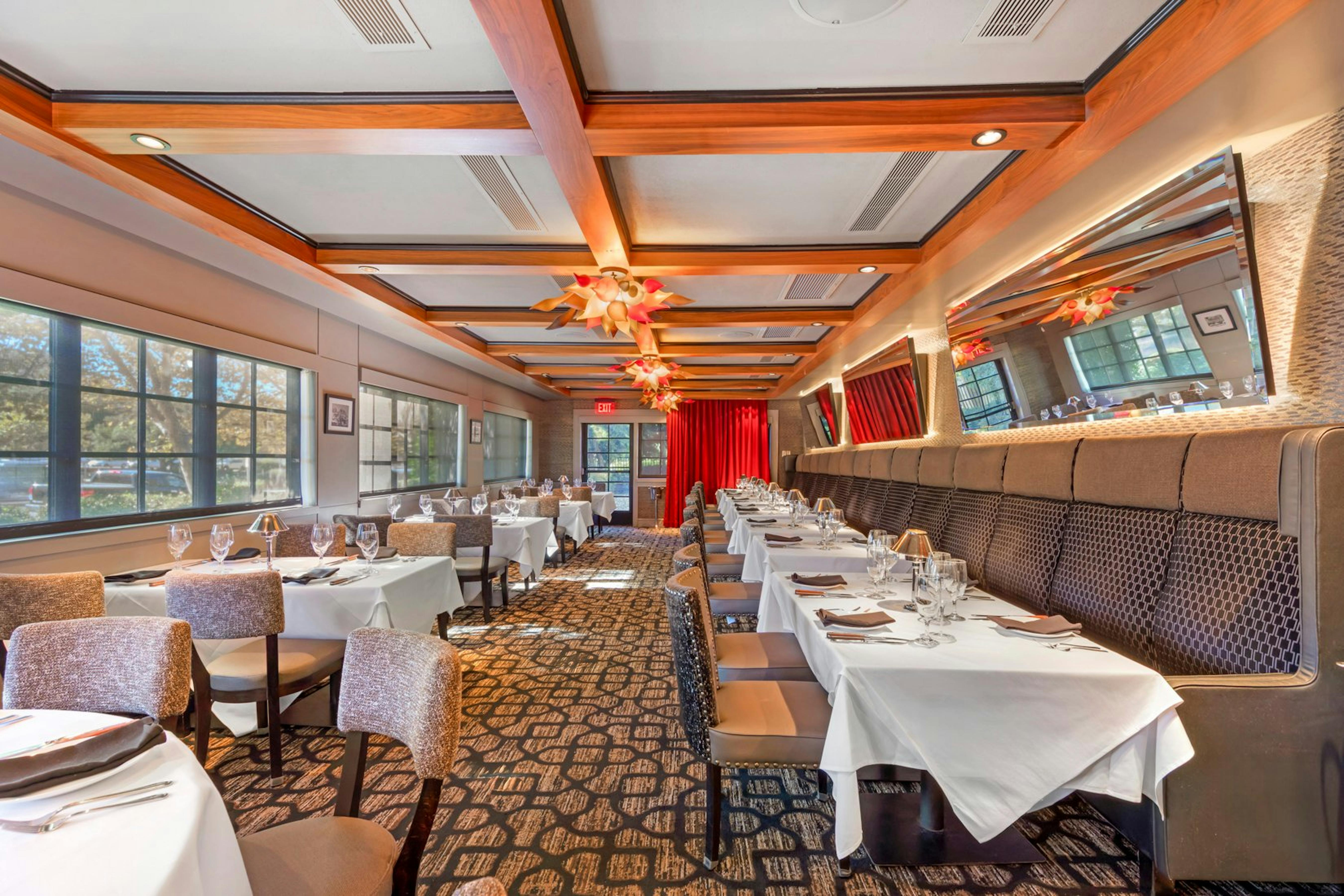 Mastro's Steakhouse in Thousand Oaks, CA (4)