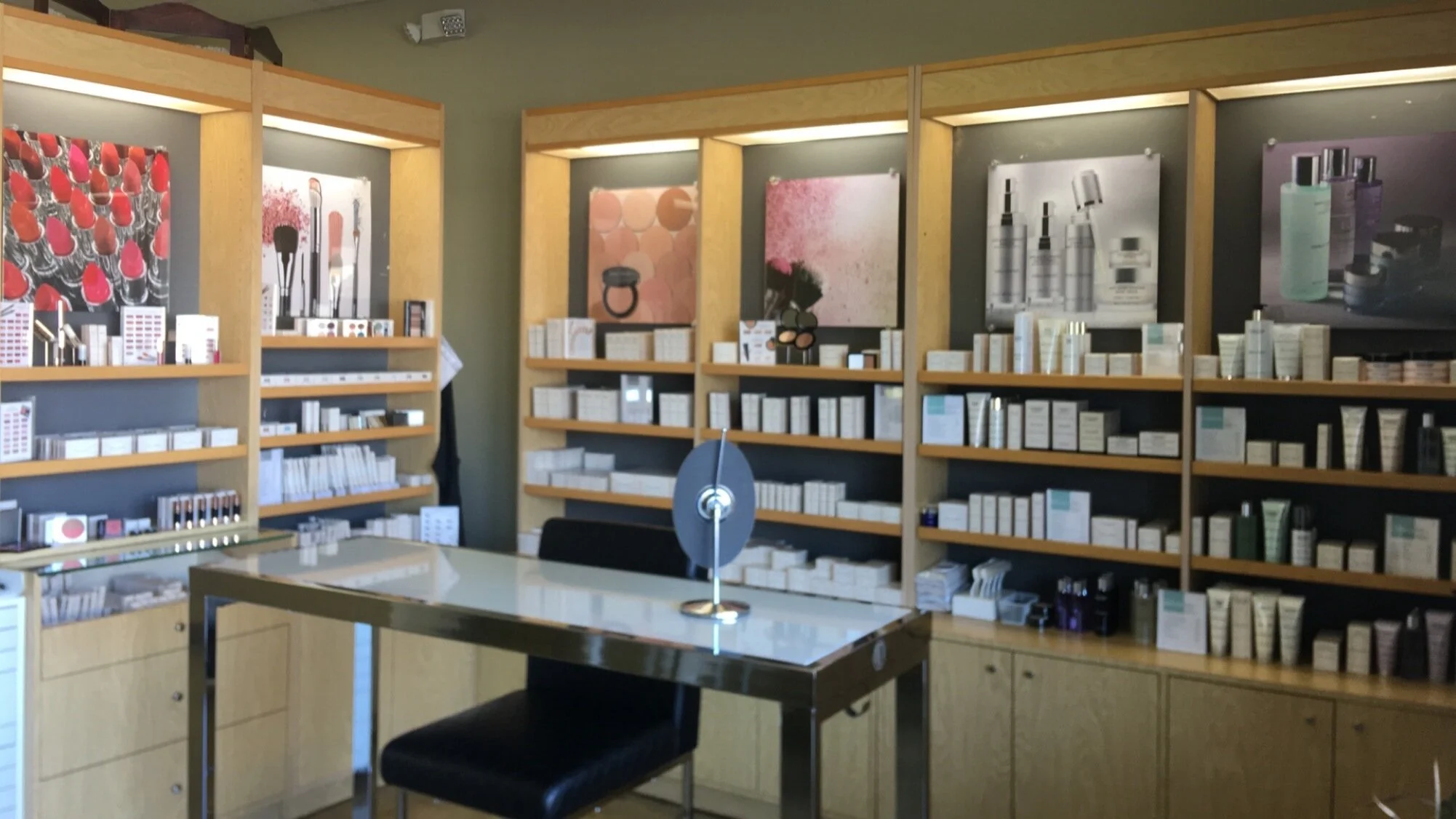 Get Wiggy - Merle Norman Cosmetics in Columbus, IN (4)