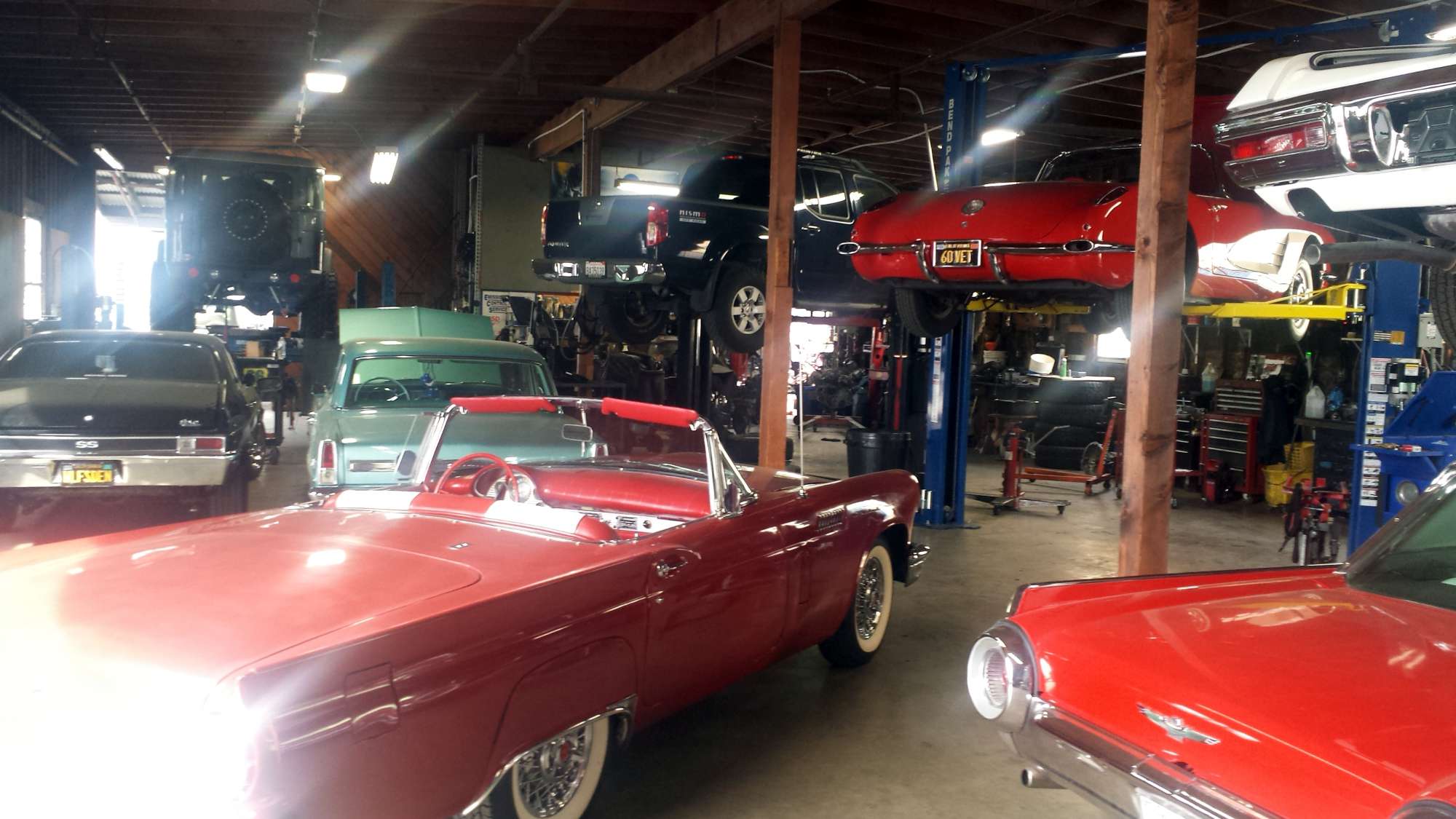 Rett's Automotive in Irwindale, CA