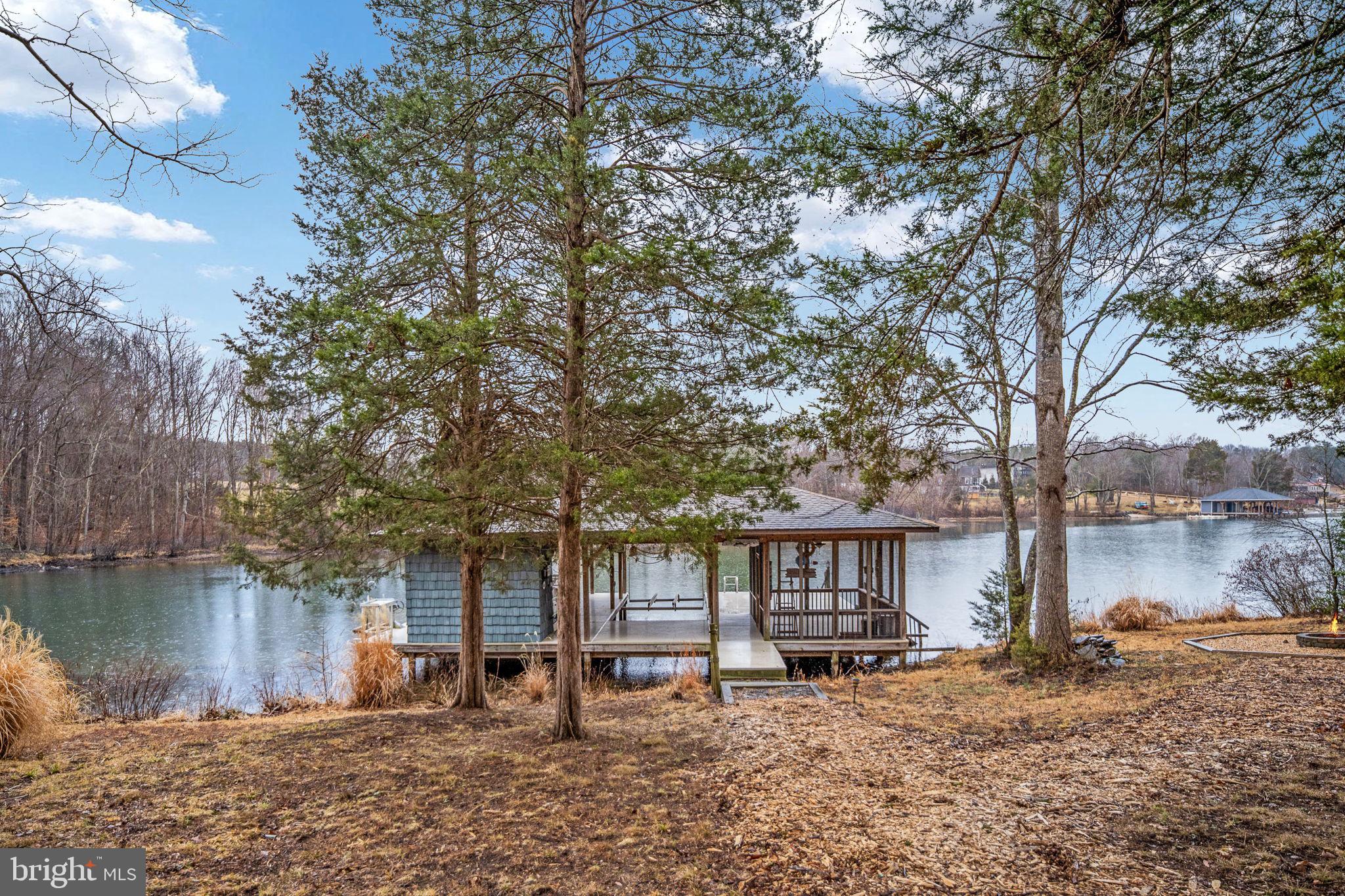 Lake Anna, The M Group Real Estate in Beaverdam, VA