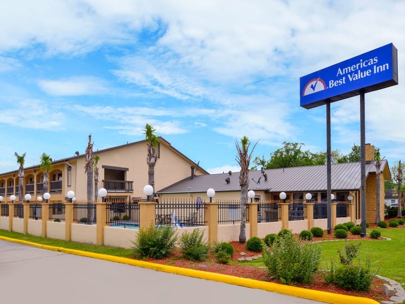 Americas Best Value Inn West Columbia in West Columbia, TX (4)