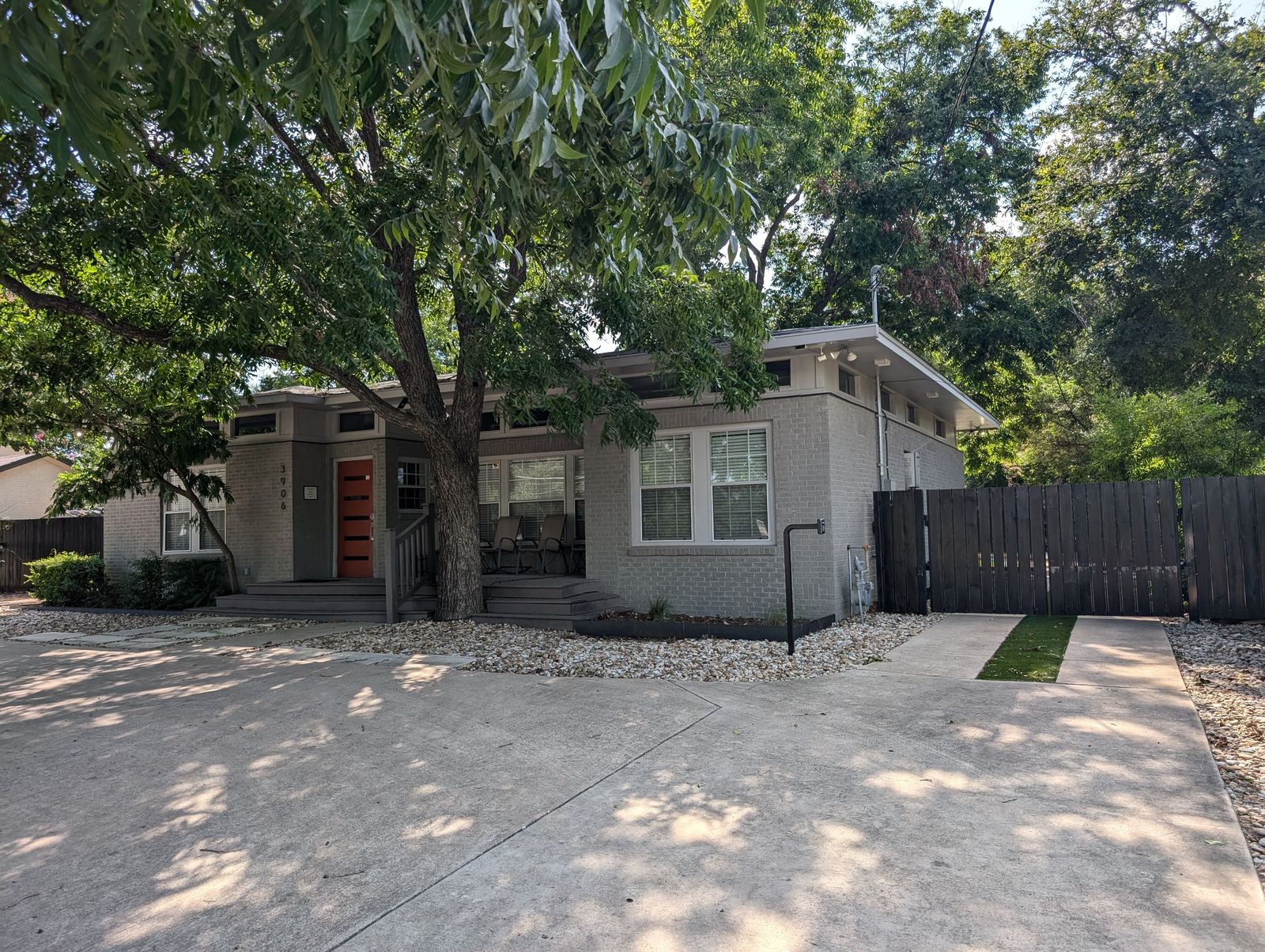 Shelly Morgan, Commercial Realtor in Hutto, TX (3)