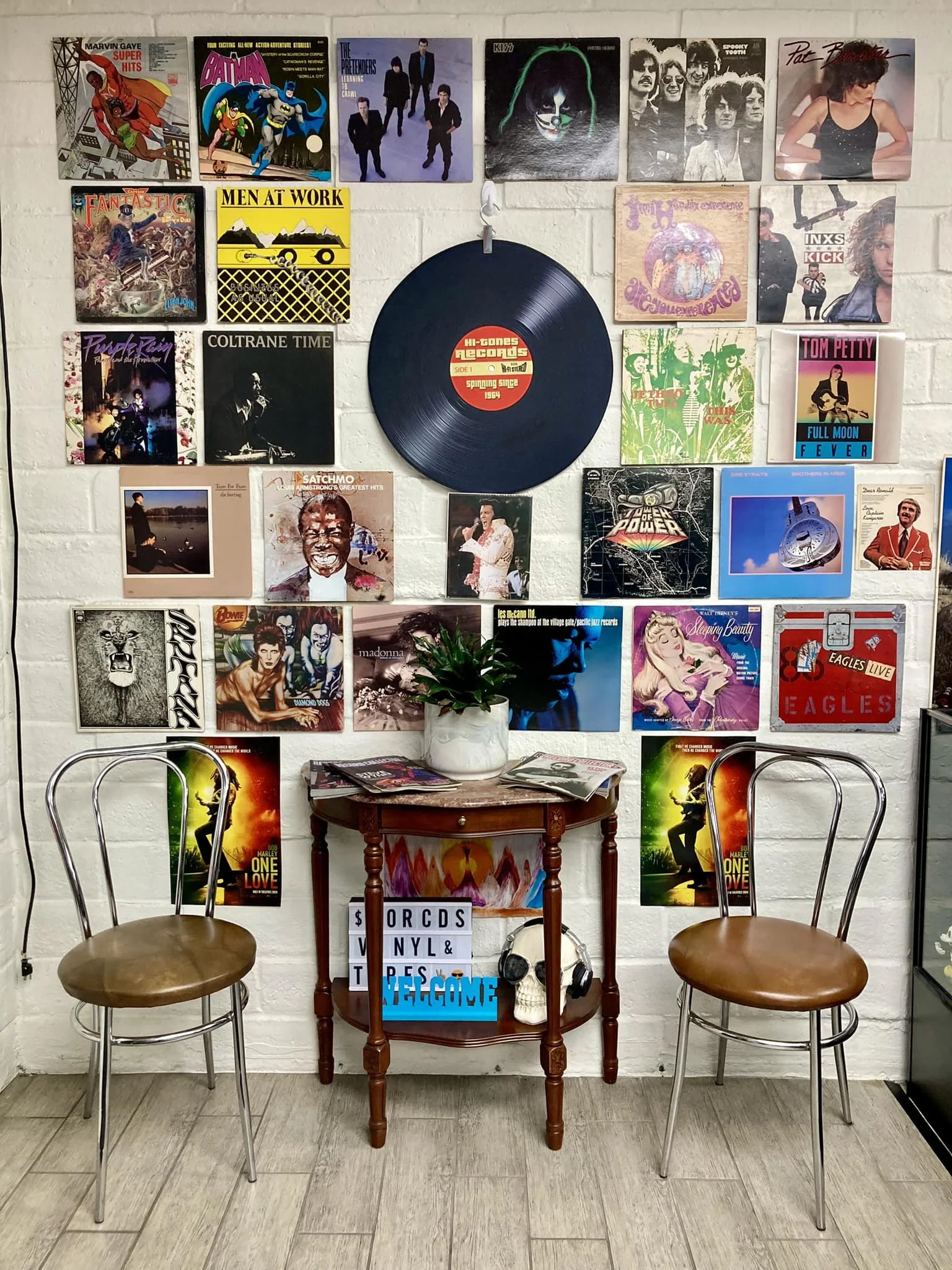 Hi-Tones Record Store in Rocklin, CA (3)