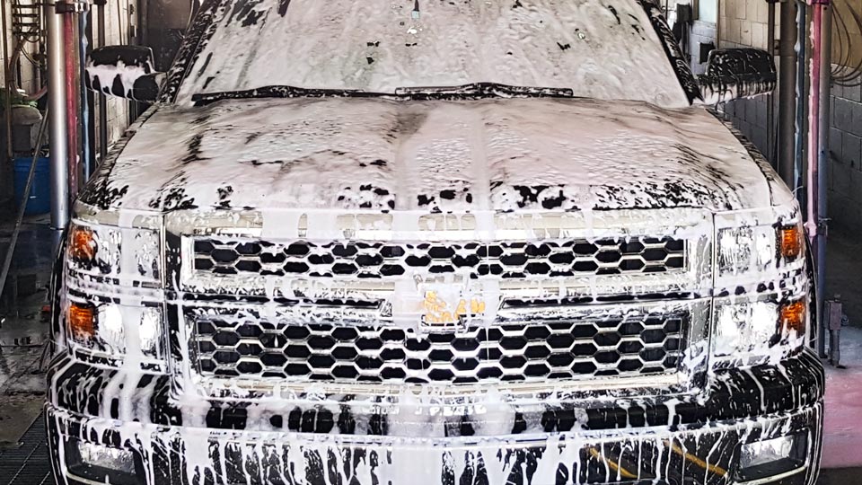 Pico Rivera Car Wash in Pico Rivera, CA (2)