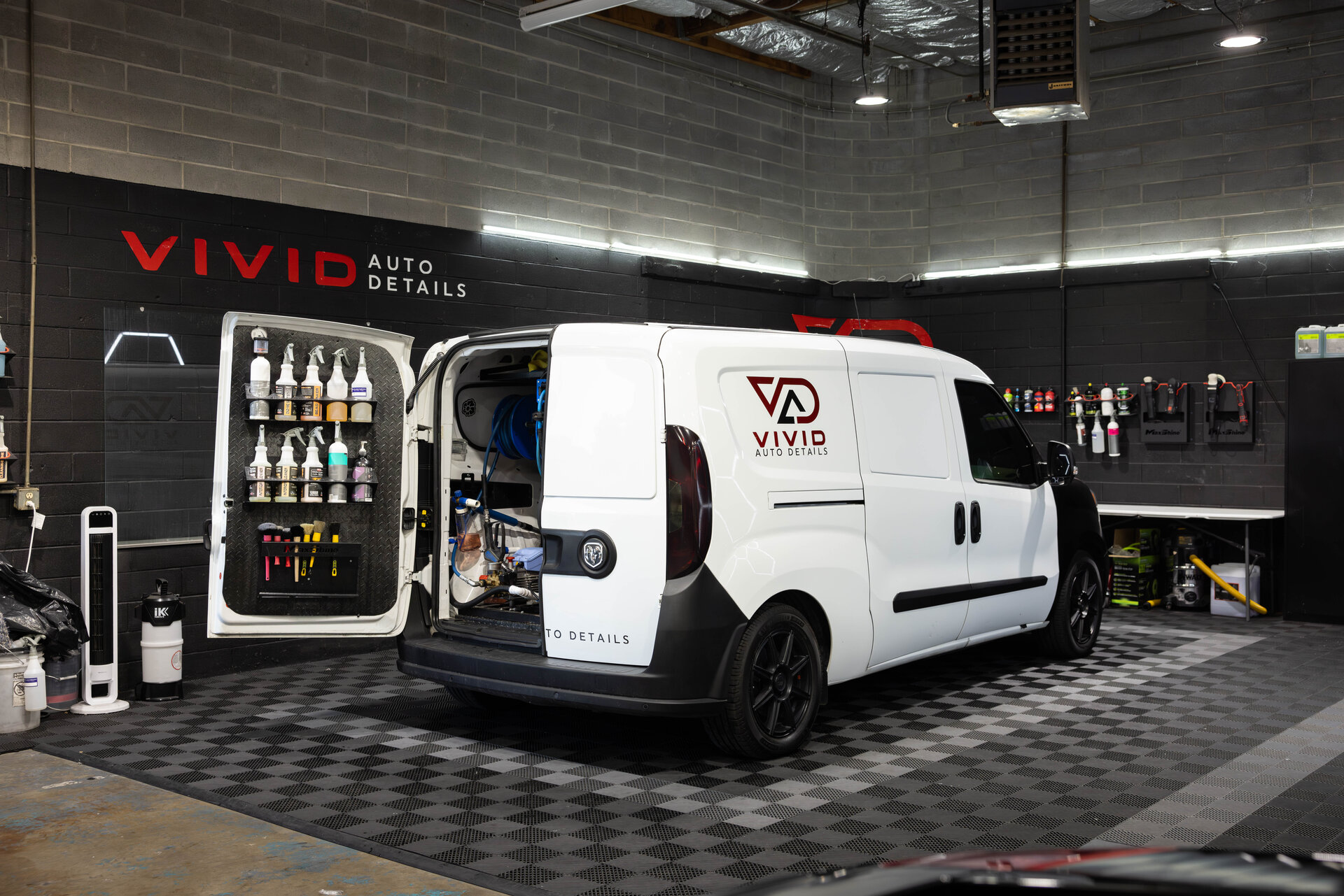 Vivid Auto Details in Elk Grove, CA