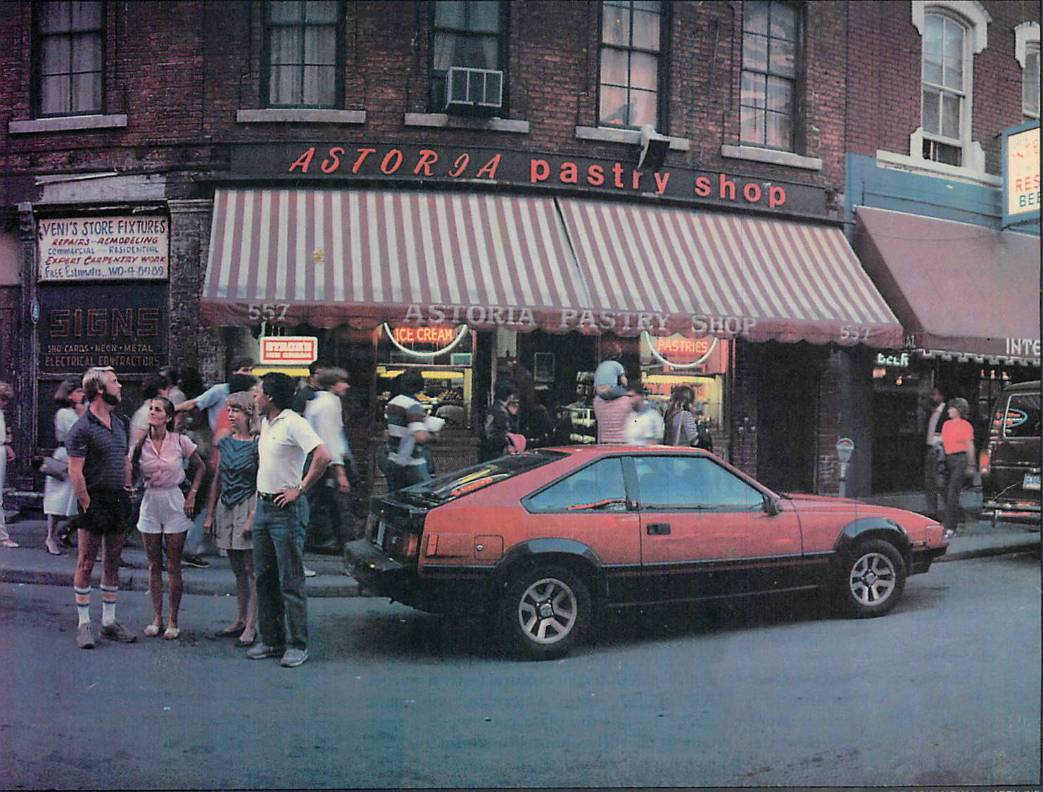 Astoria Pastry Shop in Detroit, MI