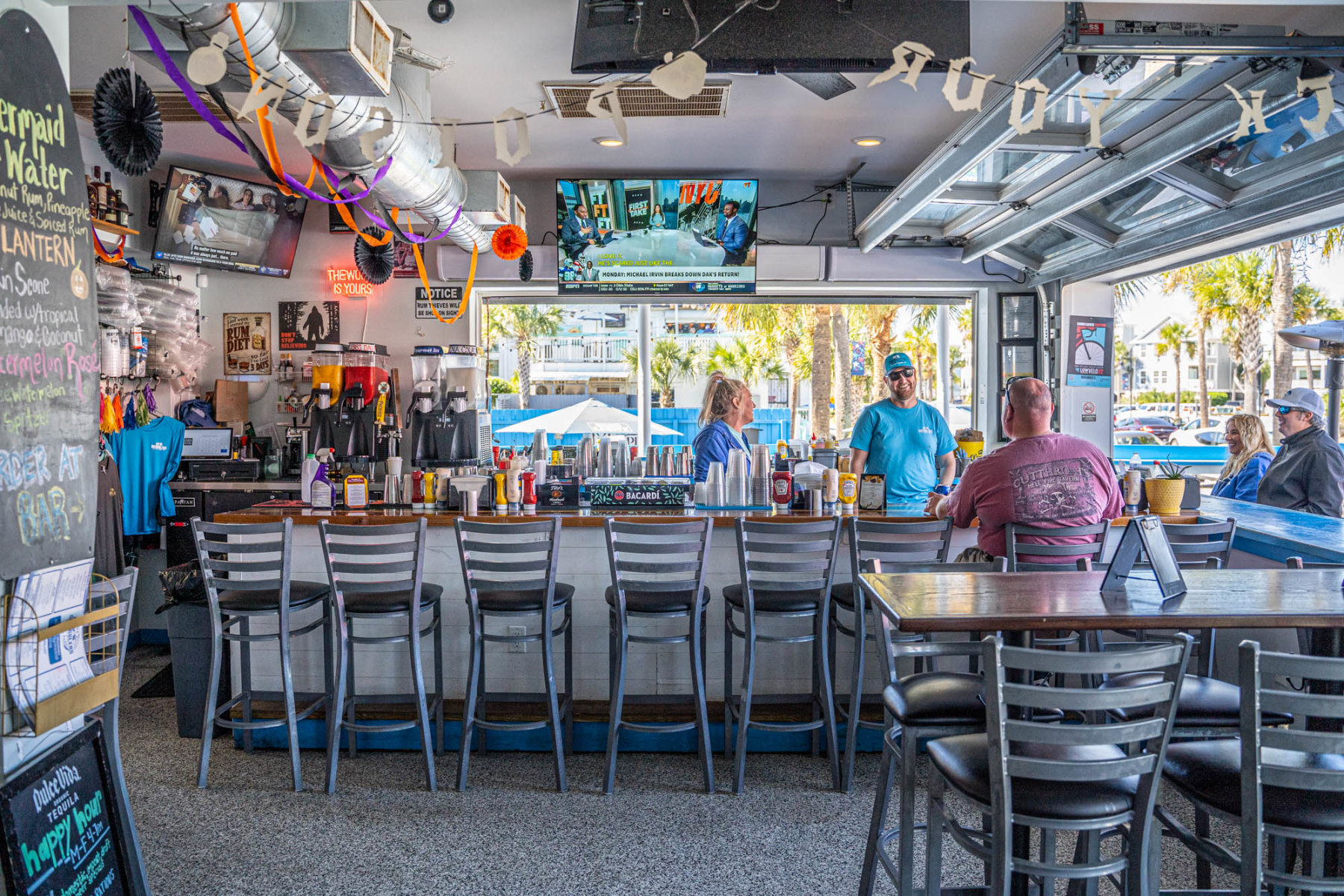 Smugglers Island Eats and Rum Shack in Isle of Palms, SC