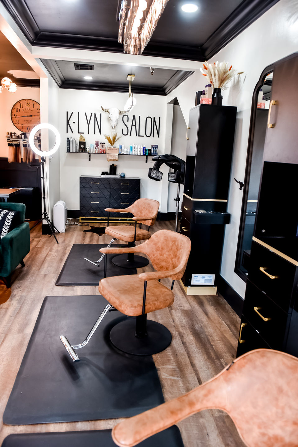 Wild Blush Premium Salon Suites in Canyon Lake, CA