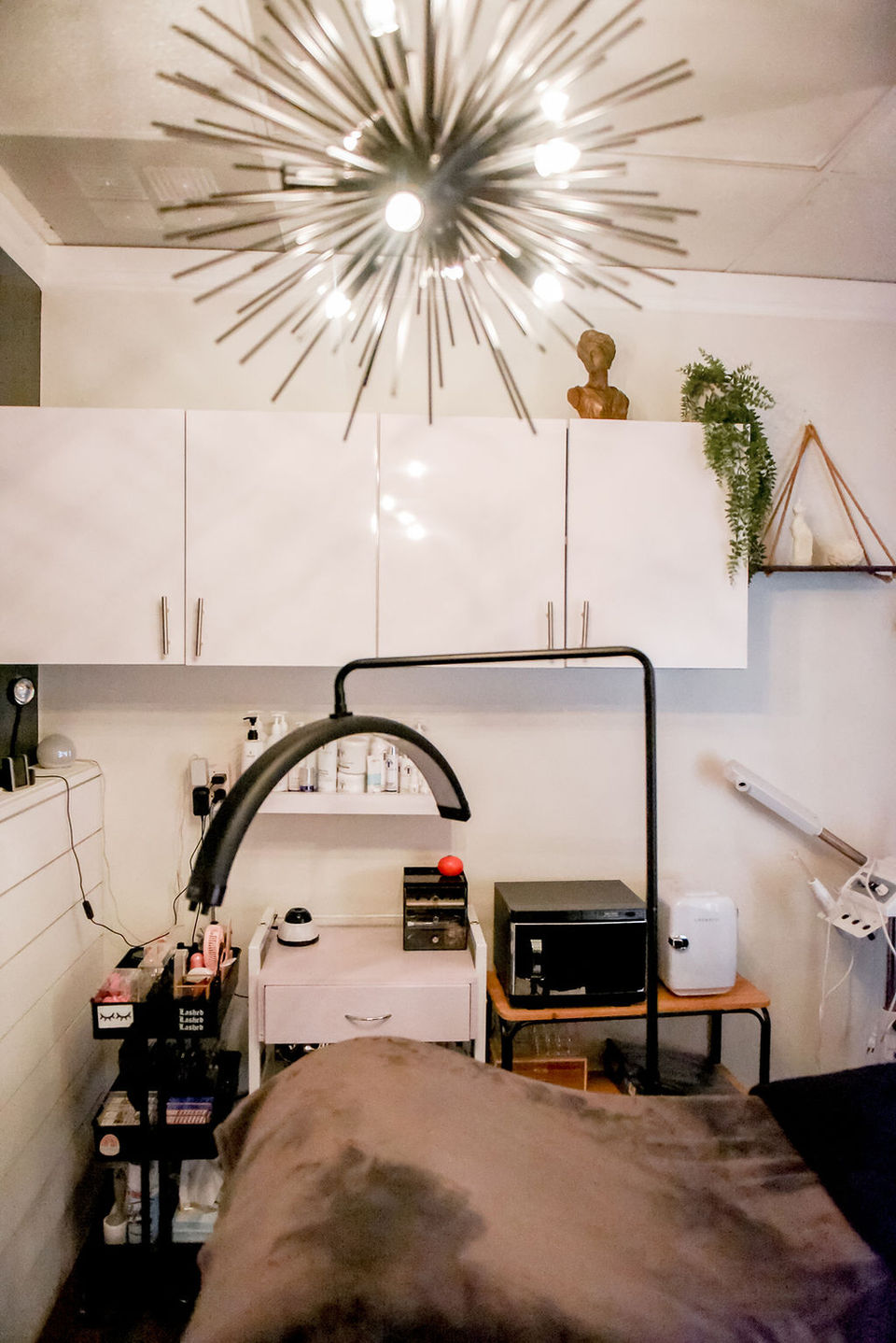 Wild Blush Premium Salon Suites in Canyon Lake, CA (2)