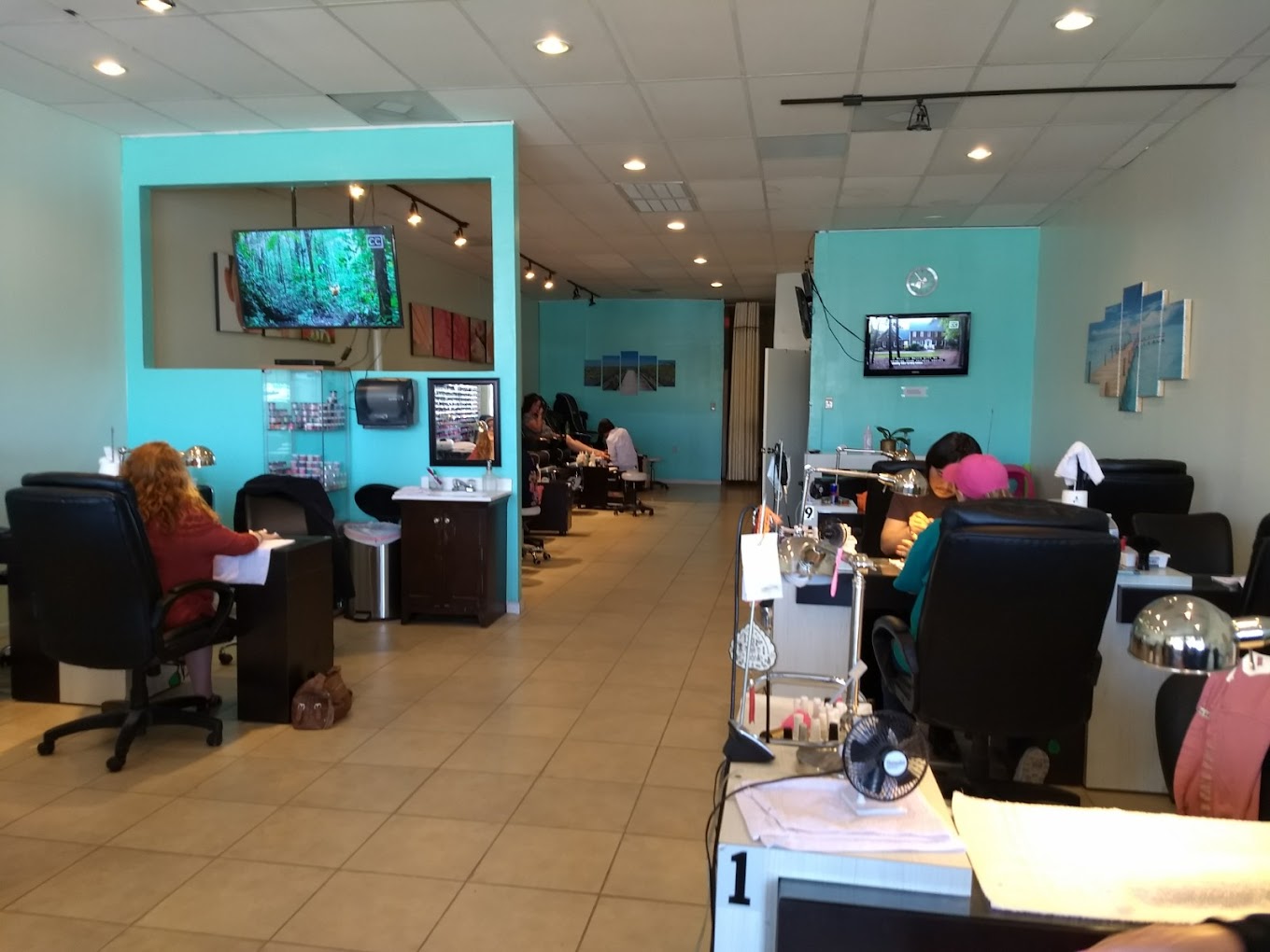 D K Nails in Bedford, VA (2)