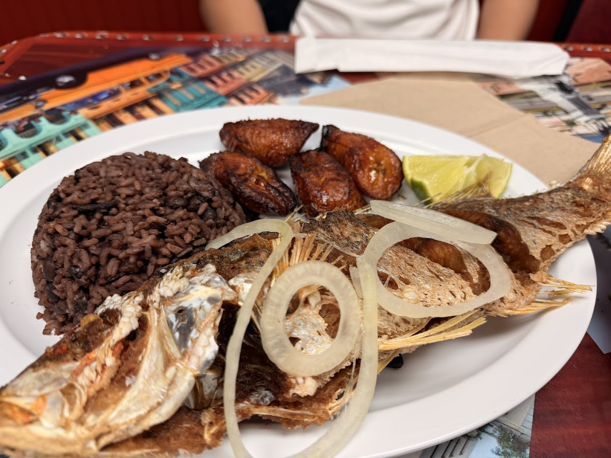 La Niña Restaurant in Marathon, FL (5)