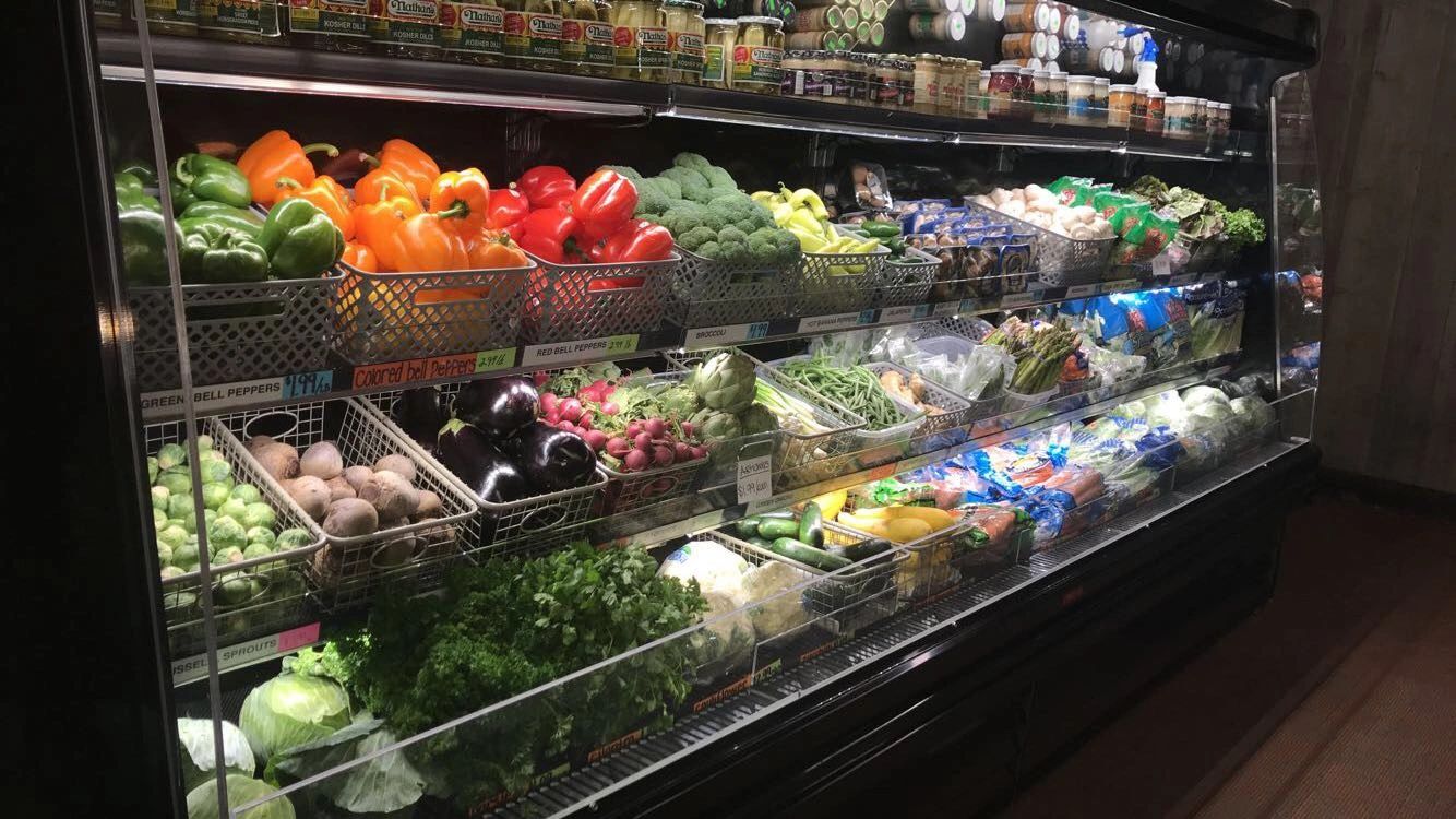 B & K Farm Market in Cortland, OH