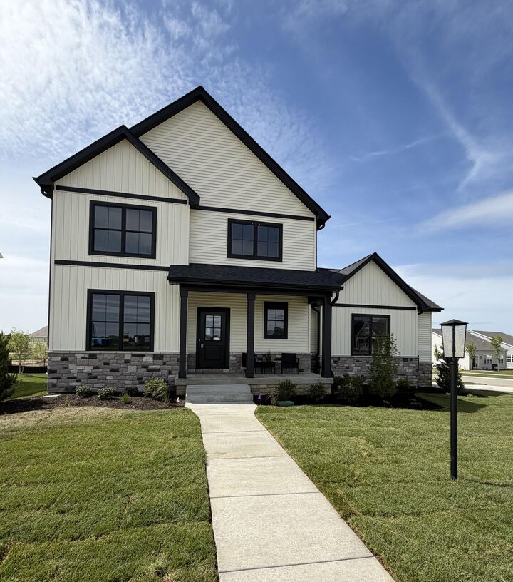 Rebeca Cierniak - REALTOR in Crown Point, IN (4)