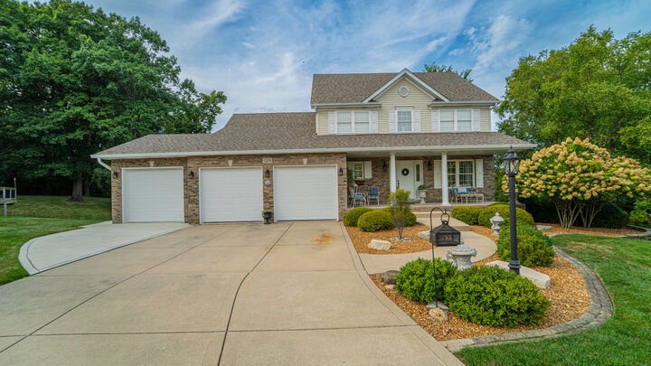 Rebeca Cierniak - REALTOR in Crown Point, IN (5)
