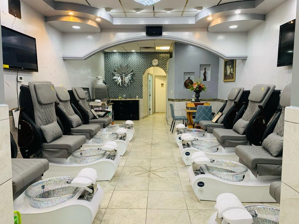 Expo Nails in Arlington, TX