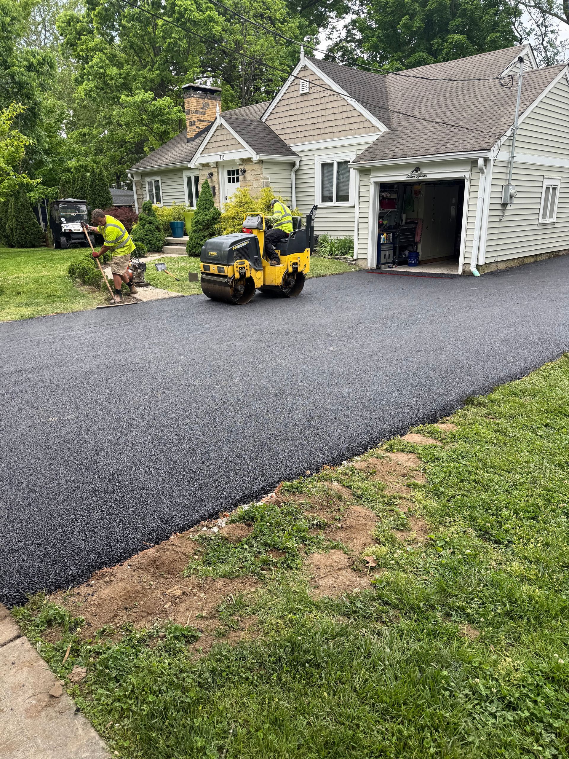Pave-it LLC in Williamsburg, OH