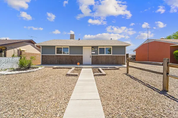 Luis & Kristyne Pinel Real Estate Agents in Downey, CA (4)