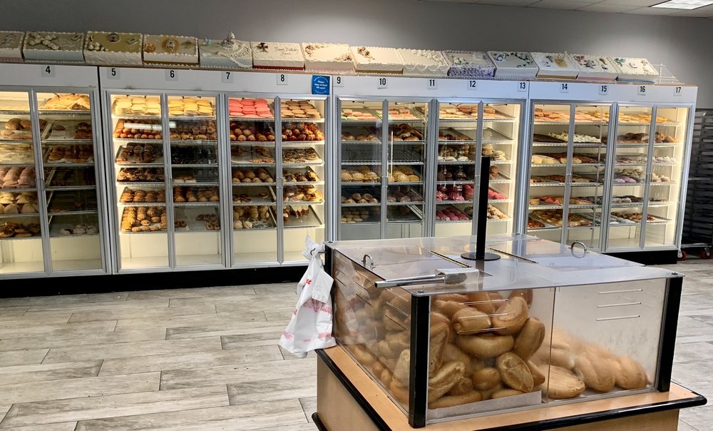 Anakaren Bakery in Arlington, TX