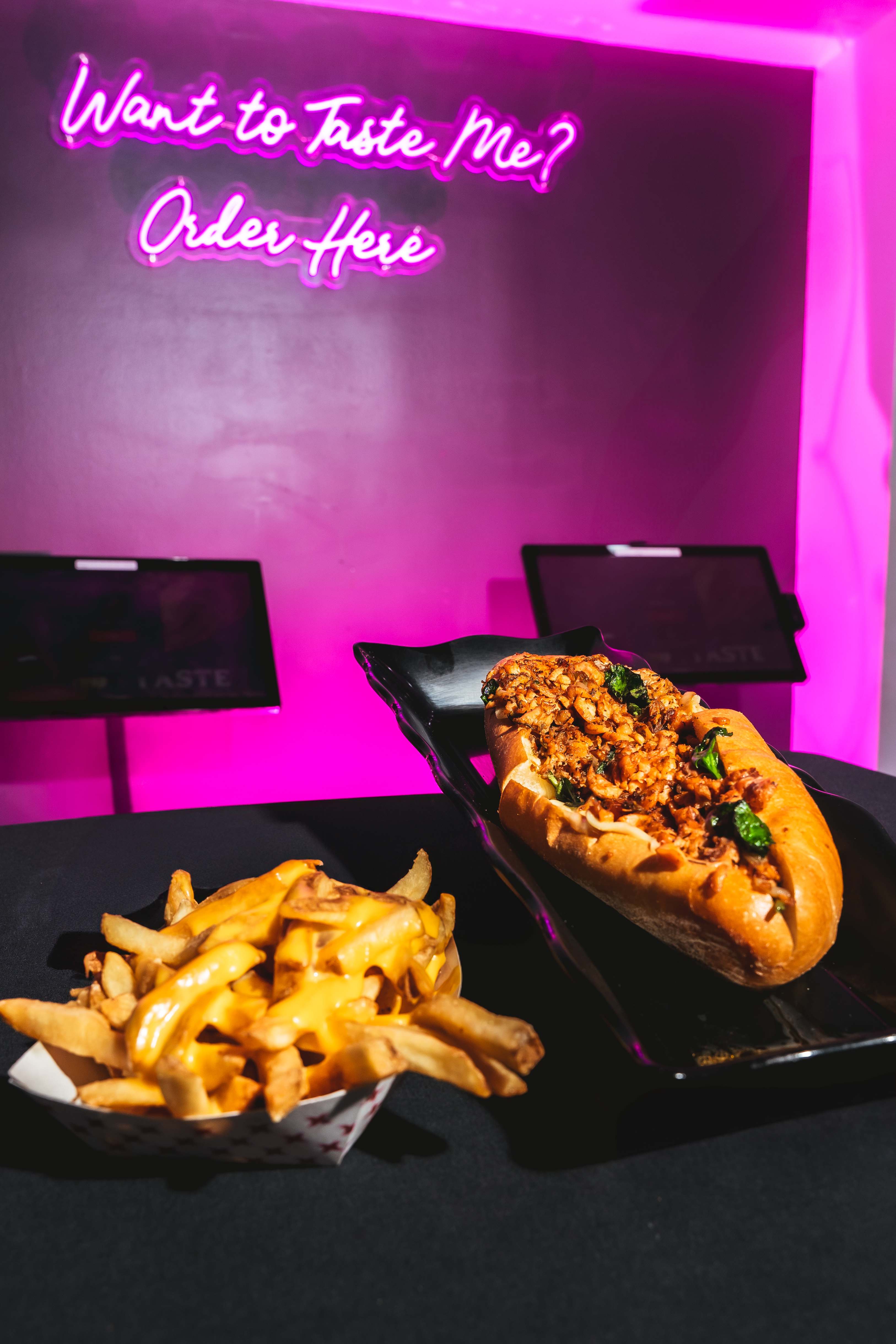 Taste Cheesesteak Bar in Philadelphia, PA (4)
