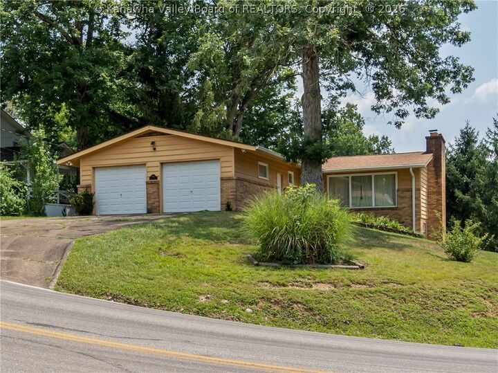 Angela Mayfield, REALTOR® in Cross Lanes, WV
