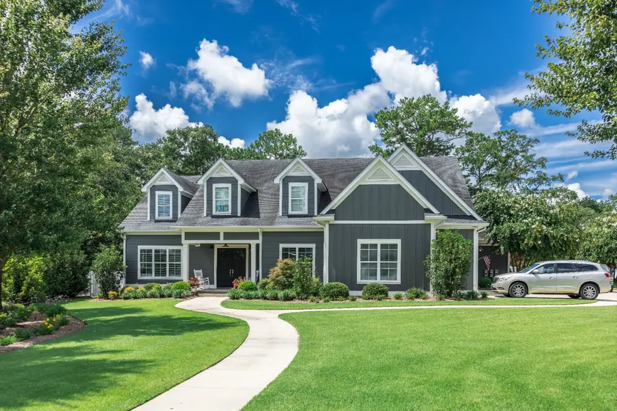 Mayra Benitez Realtor® Ukiah, CA in Ukiah, CA (2)