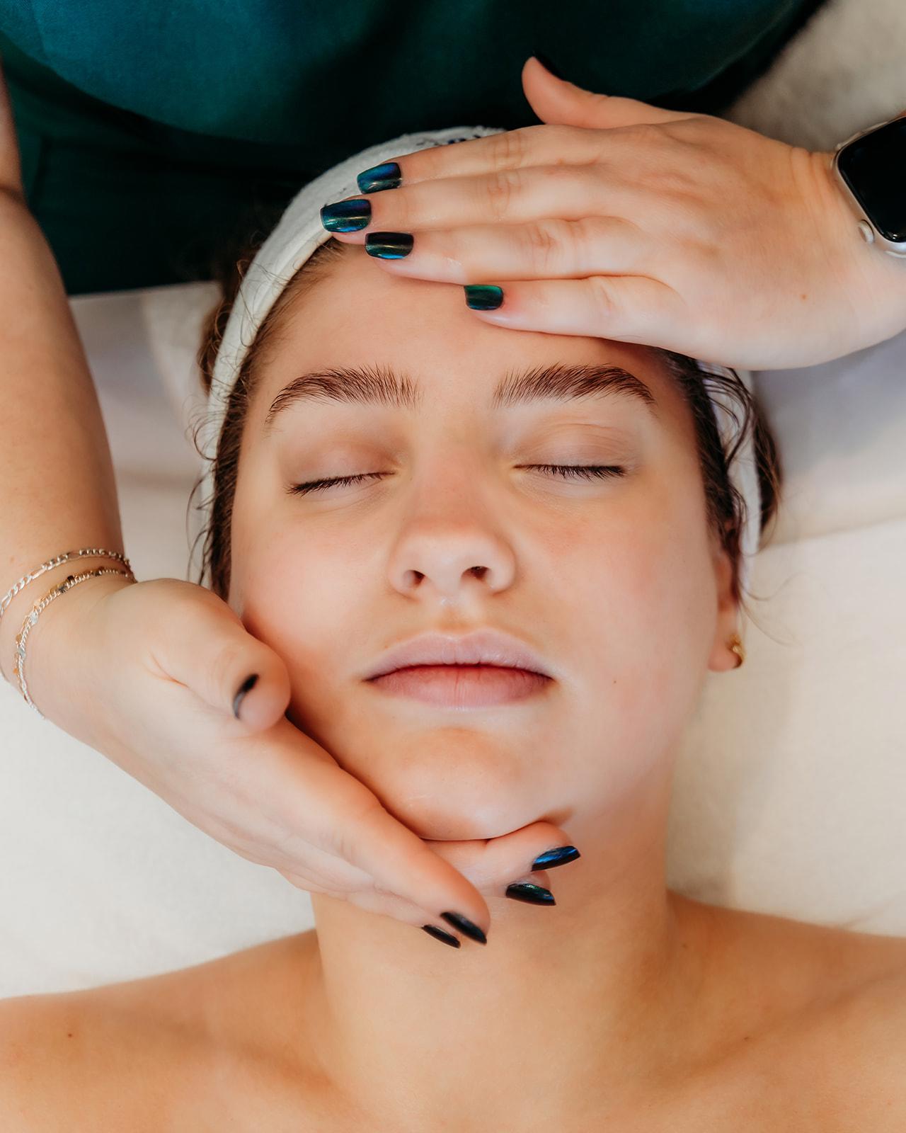 Luxe Beauty Lounge in Black River Falls, WI (3)