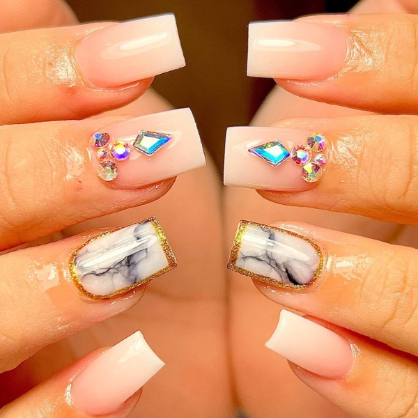 Oasis Nail Bar in Carmel-By-The-Sea, CA (5)