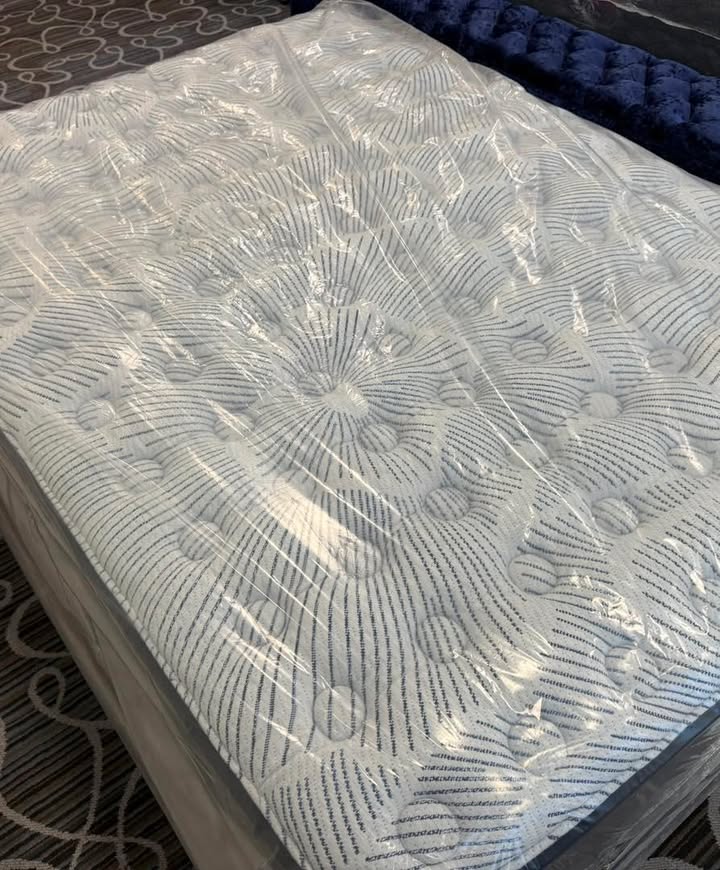 Corona Deals Furniture and Mattress Liquidation in Lake Elsinore, CA (6)