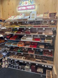 Smokers Host Discount Tobacco in Linton, IN (5)