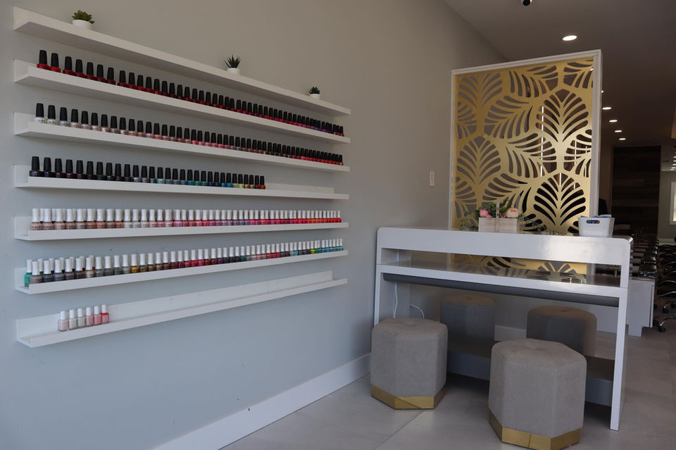 Signature Nail Bar Mani & Pedi Lounge in Springfield, PA (3)