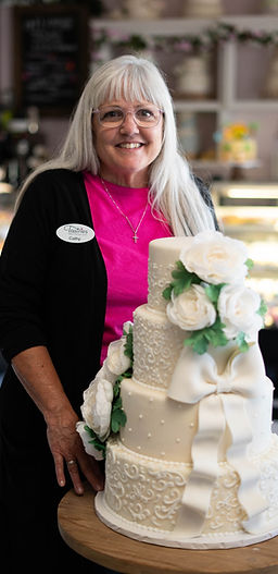 Tastries Bakery in Bakersfield, CA (2)
