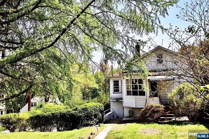 The ONE94 Group - Coldwell Banker Realty Ridgewood in Ridgewood, NJ (4)