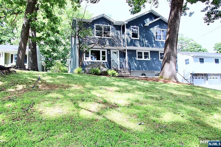 The ONE94 Group - Coldwell Banker Realty Ridgewood in Ridgewood, NJ (6)