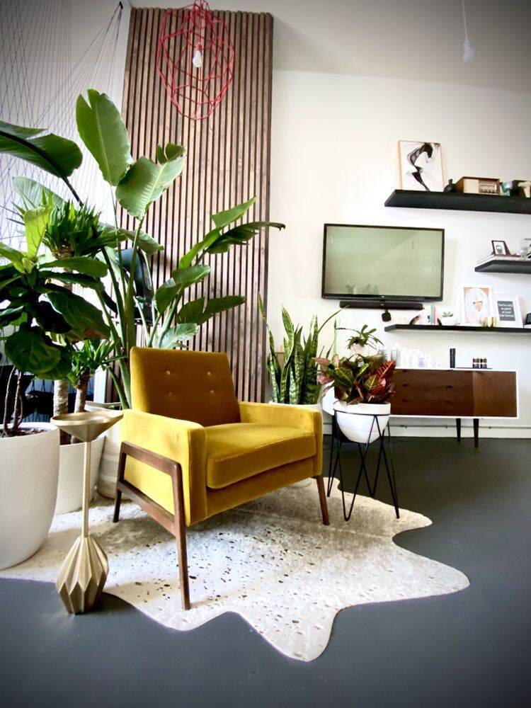 running with scissors hair studio in Santa Ana, CA (2)