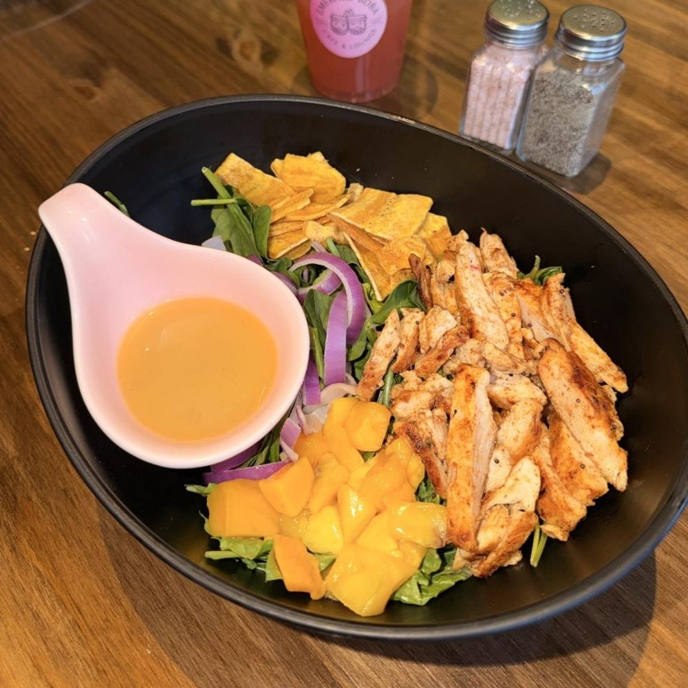 Emerald Boba Cafe & Lounge in Merrill, WI (3)