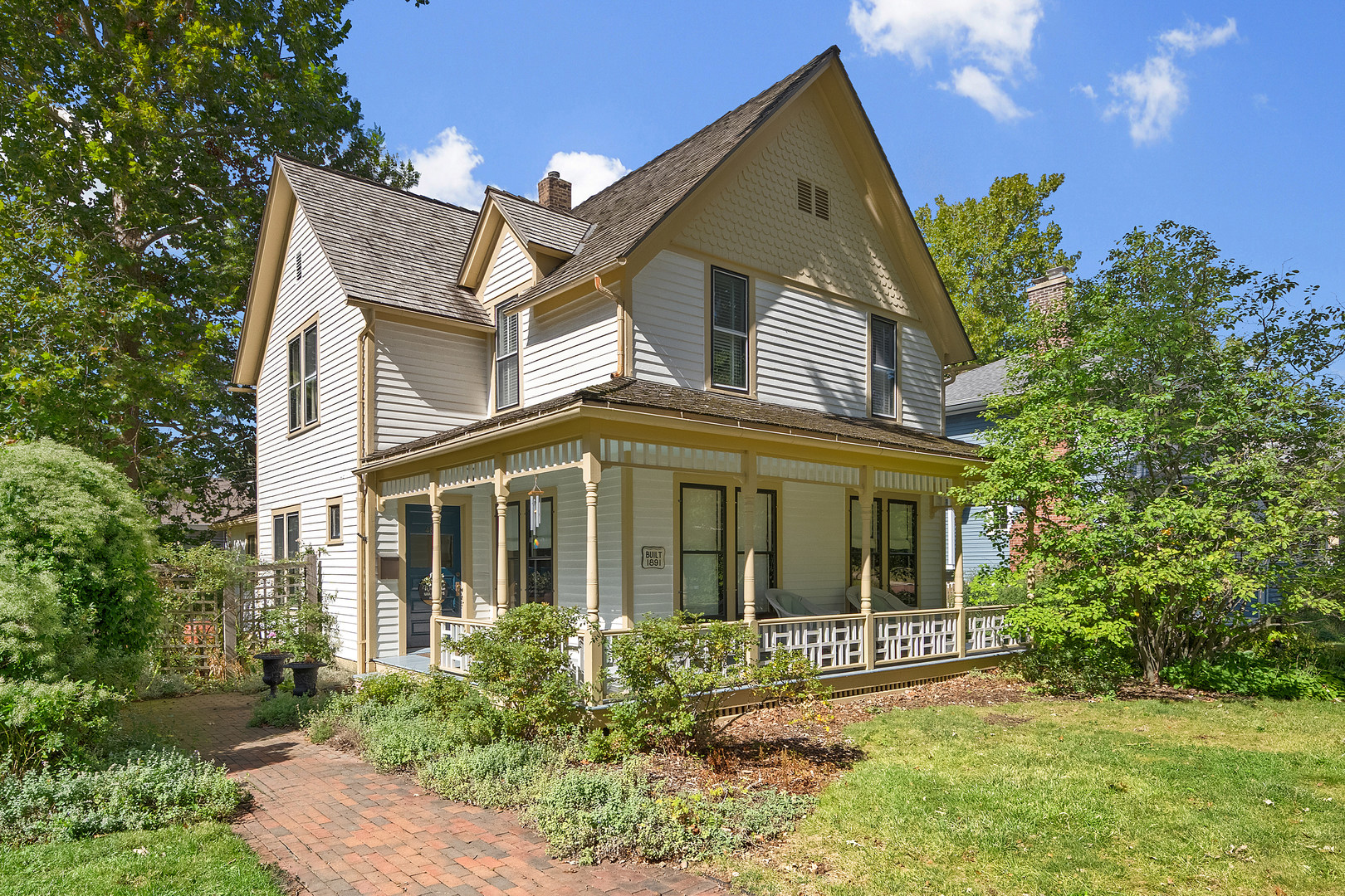Wardlow Group | Downers Grove, IL Real Estate Agents | @properties Christie's International in Downers Grove, IL