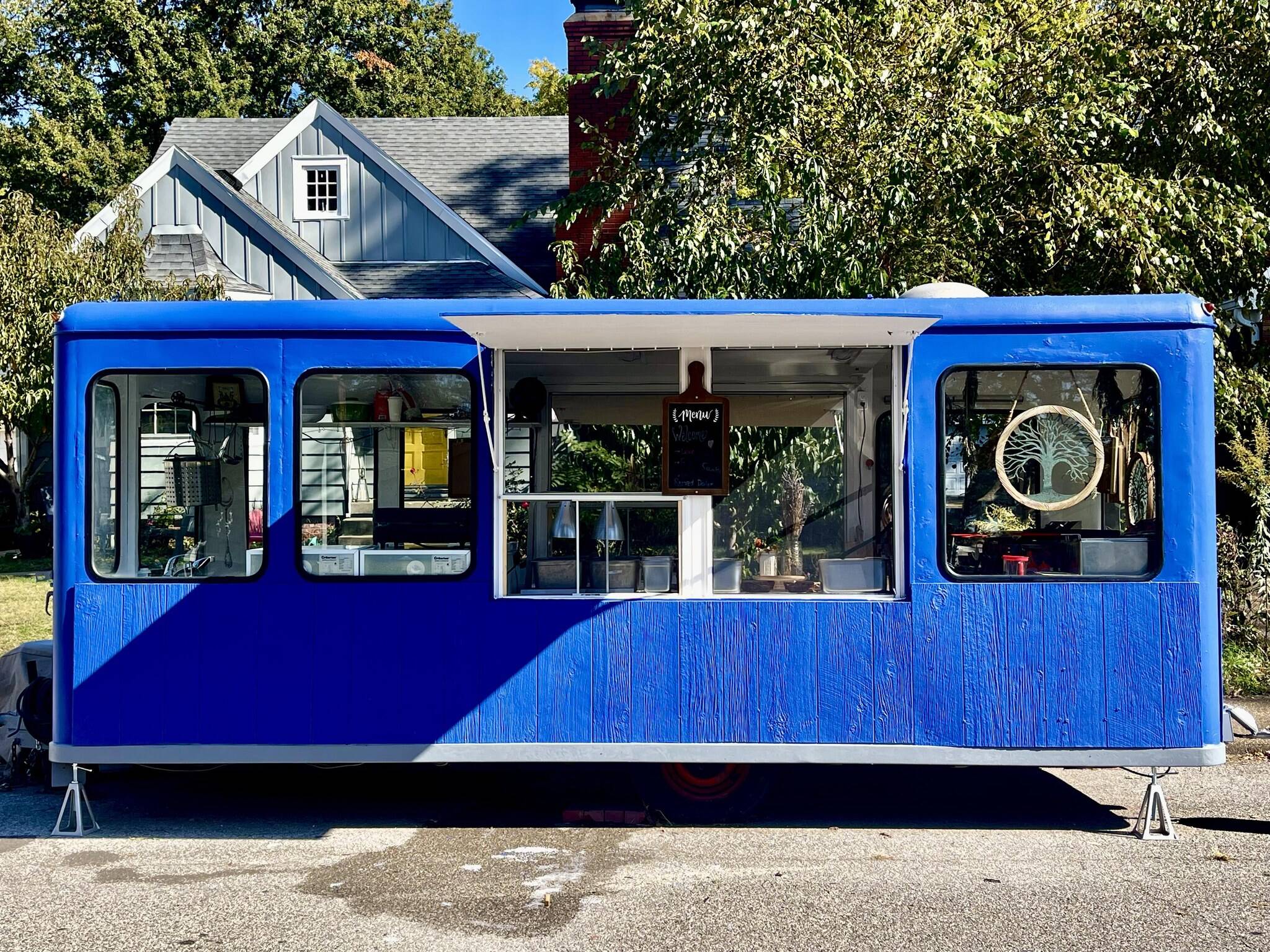 Bodine's Newsstand - The Trailer (Food Truck) in Evansville, IN