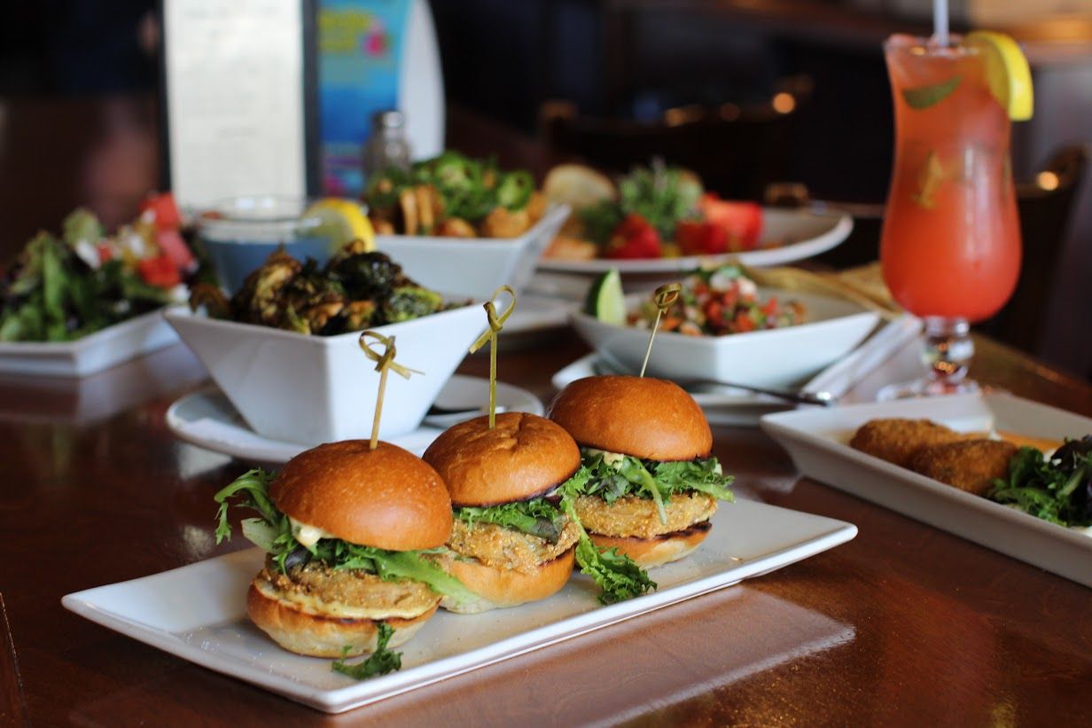 Kitchen428 Restaurant & Mojo’s Lounge in Woodland, CA (6)