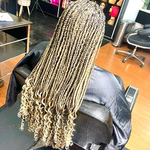 Hers Hair Boutique in Morton Grove, IL