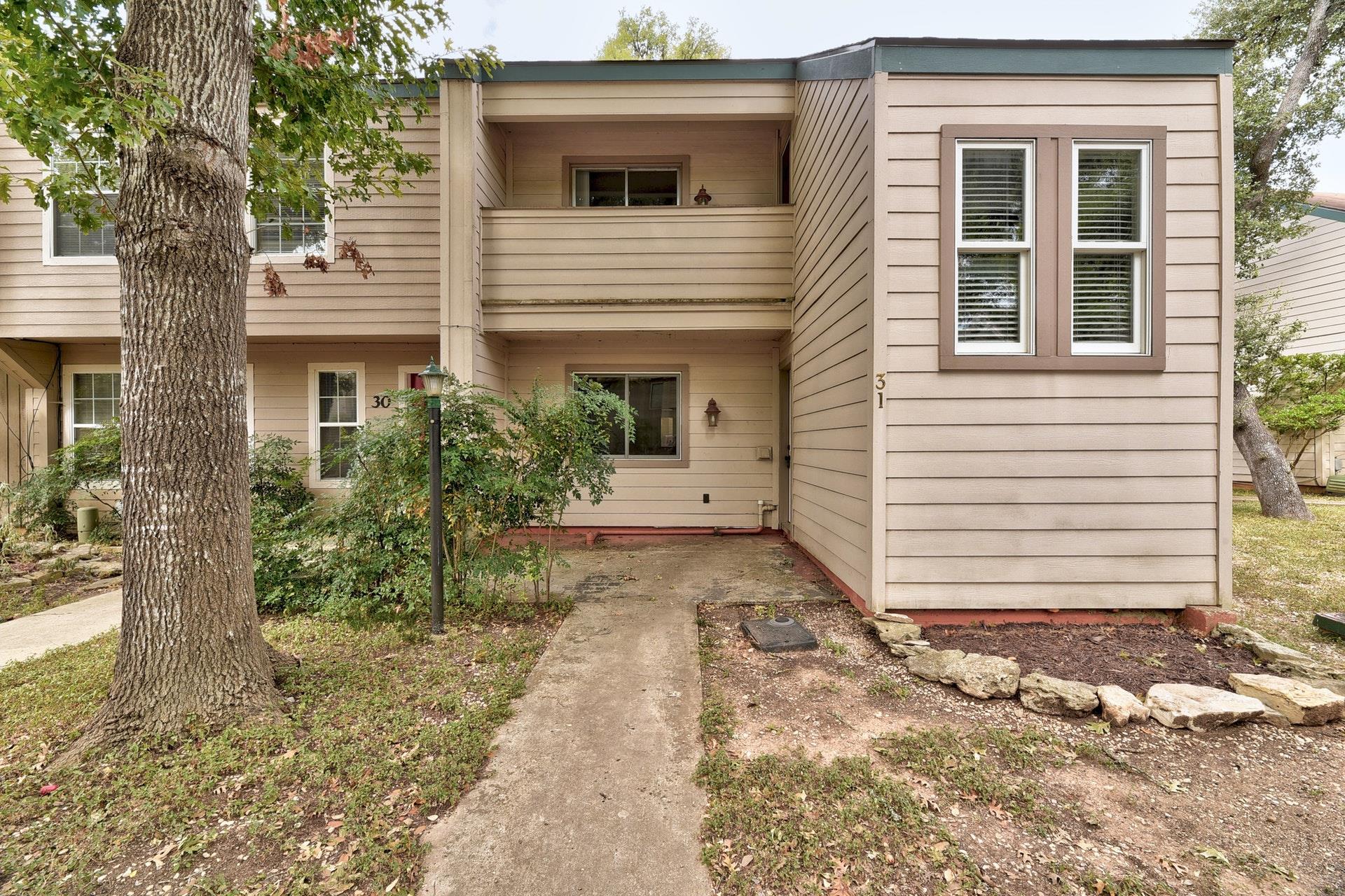 Sarah White, Realtor, Better Broker Texas Realty in Hutto, TX (5)